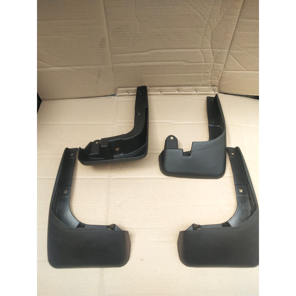 MUDGUARD KARPET LUMPUR TOYOTA AVANZA NEW XENIA 2010 VVTI / ALL NEW AVANZA