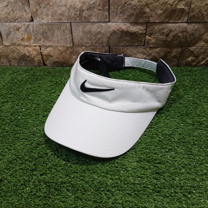 Topi Golf Nike