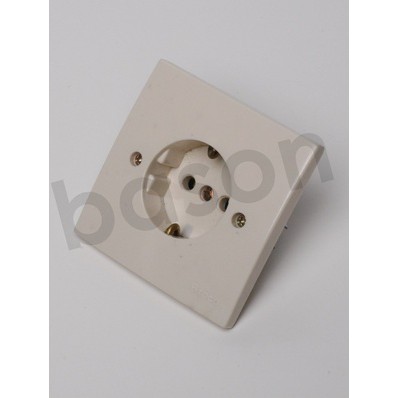 BROCO 6100 STD Socket Outlet 16A 250V Cream | Stop Kontak dengan arde