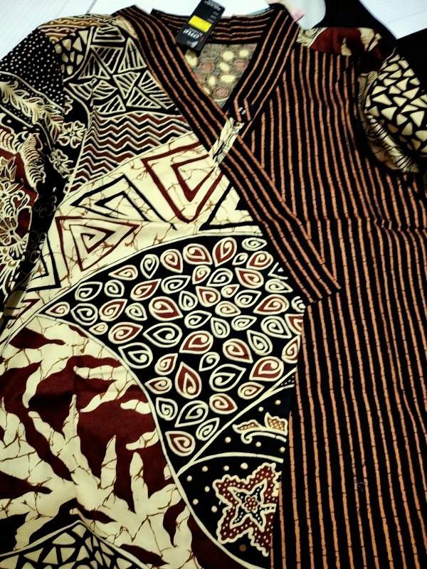 Novara - Long Kyoto Top / Atasan Batik Wanita Lengan Panjang