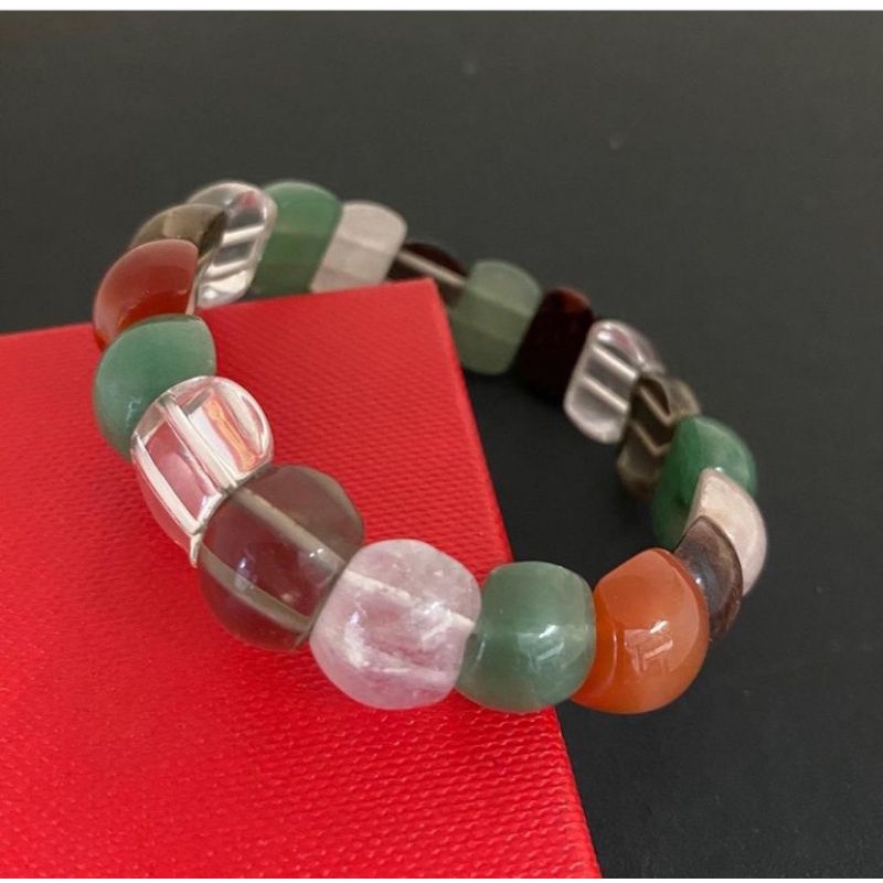 gelang batu kalimantan