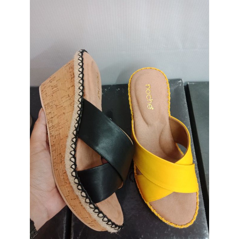 WEDGES NOCHE BY HUSH PUPPIES SALE