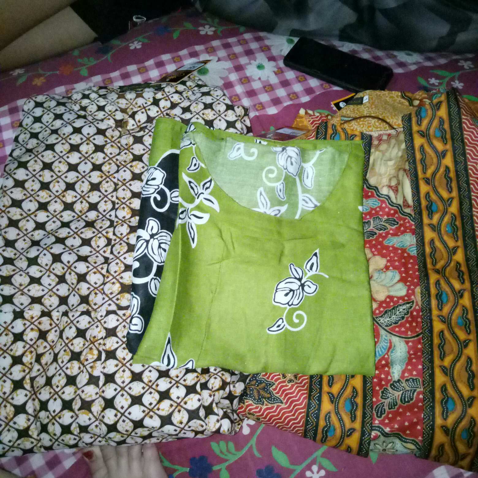 Benang Raja Tunik Batik Wanita