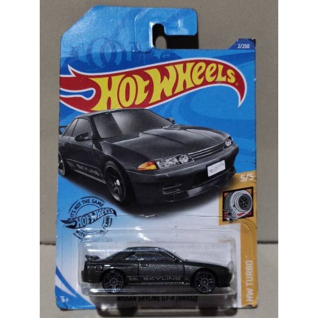 hotwheels nissan skyline r32