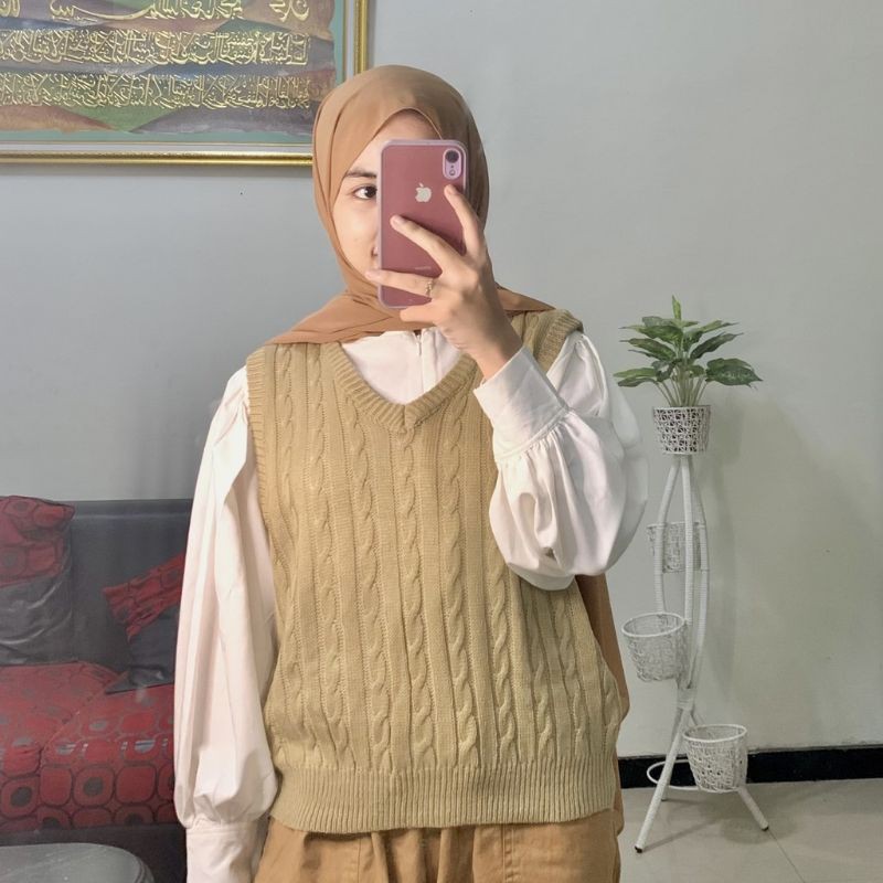VEST ROMPI CABLE/BAJU WANITA PREMIUM/RAJUT TEBAL OUTERWEAR