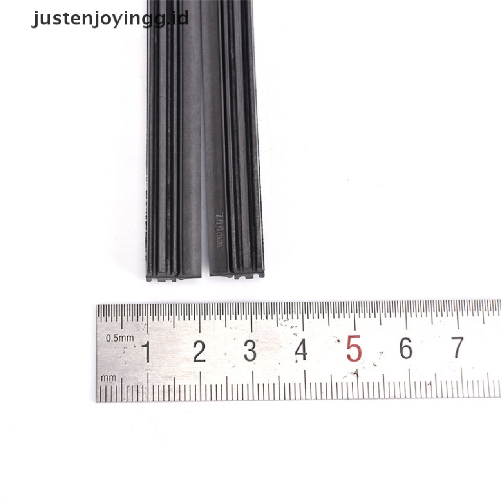 // justenjoyingg.id // 2pcs 28&quot; Auto Car Bus Windshield Frameless Rubber Wiper Blade Refill Hot Sale ~