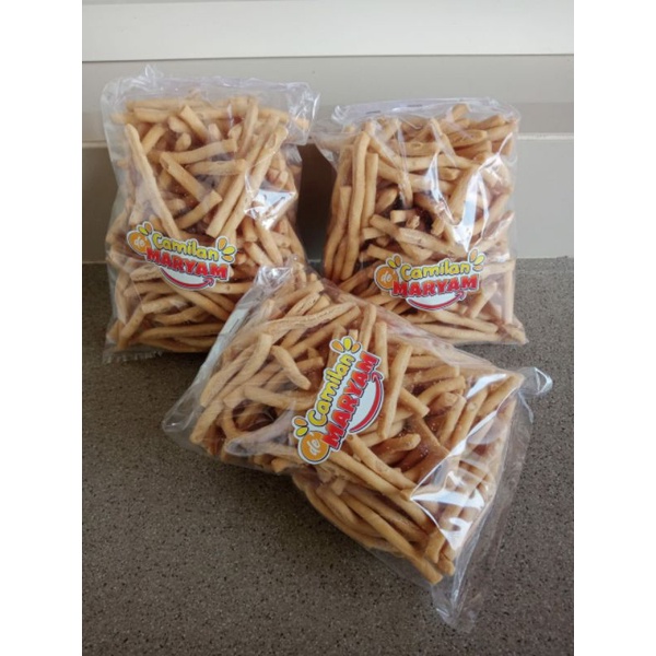 

stik bawang kriuk siap di cemil -+250gr