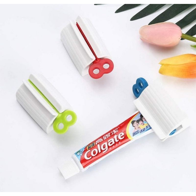 Alat Pencet Penjepit Pemencet Penghemat Odol Pasta Gigi  Toothpaste Dispenser Odol Karakter Putar