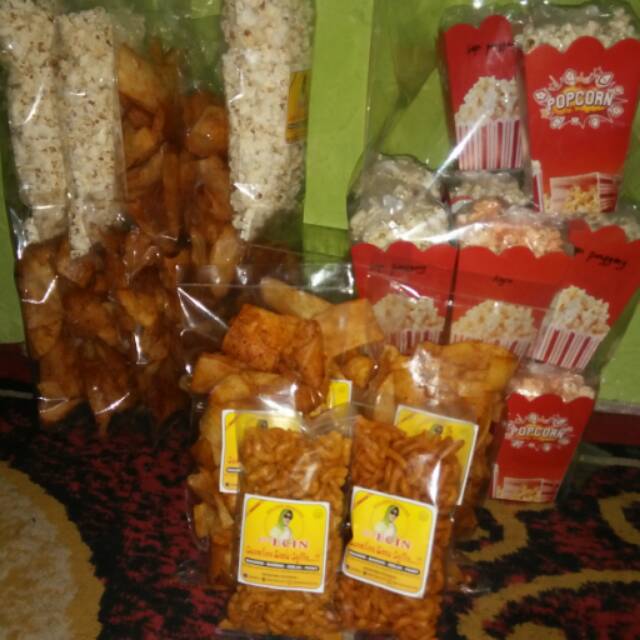 Paket cemilan 90.000 1 kg  (subsidi 20.000 ongkir J&amp;T)