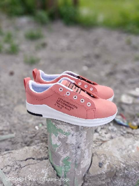 3.3 SEPATU SNEAKERS WANITA/SEPATU SNEAKER SM SPORT-5