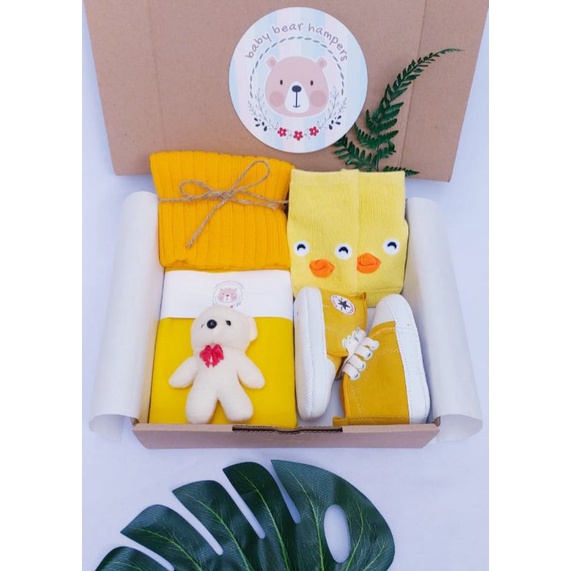 BB1 -  Hampers Bayi / Baby Hampers / Newborn Baby Gift Set / Baby Gift / Kado Bayi / Kado Lahiran / Kado Anak lahir / kado anak / hadiah kelahiran-Cozy bear yellow