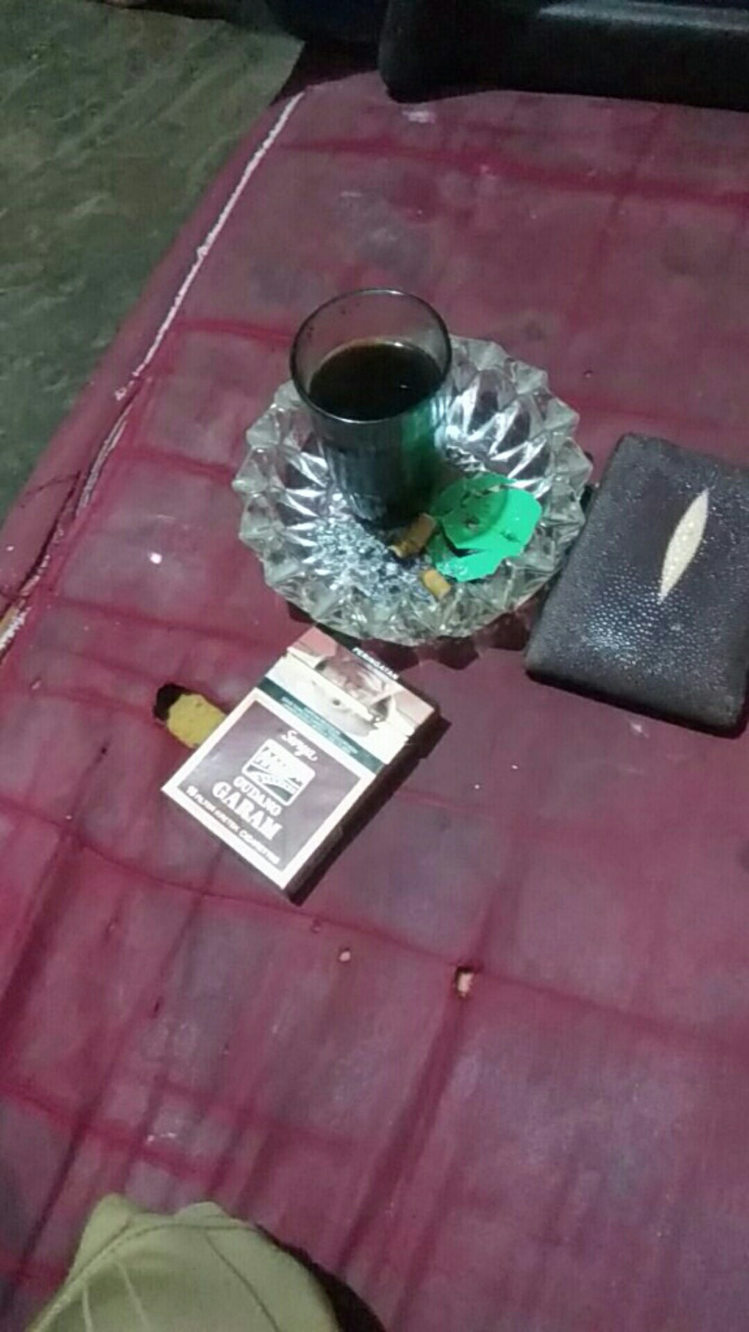 Rc Handuk Sport Chalmer Warna Putih Dan Biru Grade B No Label