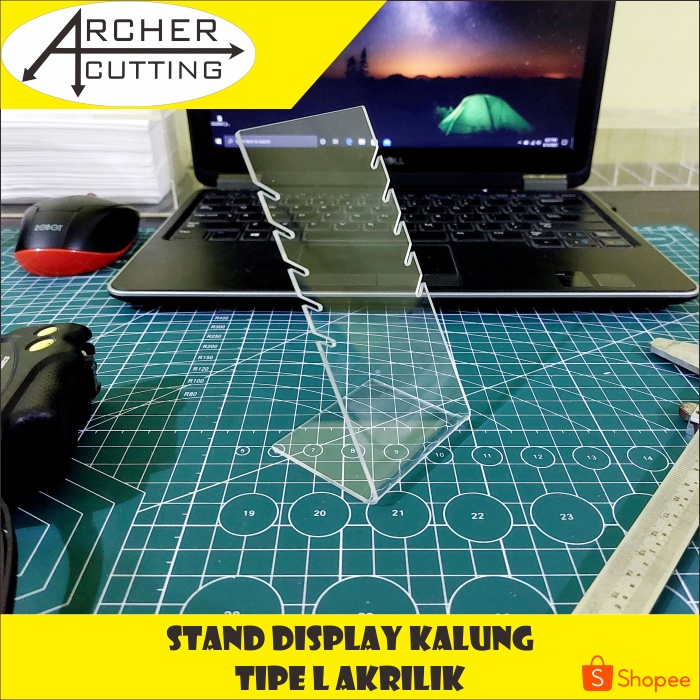 STAND DISPLAY KALUNG DUDUKAN KALUNG NECKLE HOLDER AKRILIK
