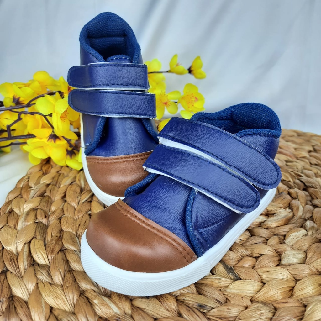 mandirishoesstore-SEPATU SNEAKER ANAK LAKI-LAKI NAVY CAY31