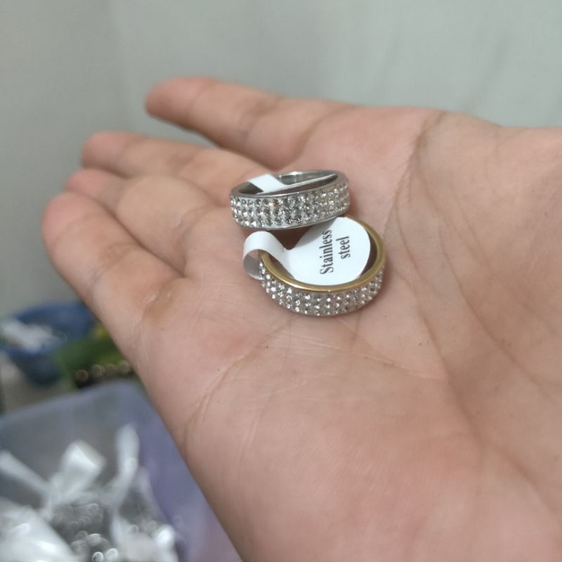 Cincin Wanita full mata berkilau titanium anti luntur terpopuler