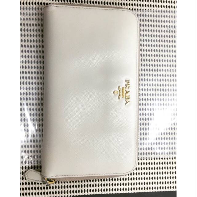 Dompet Prada Authentic Preloved