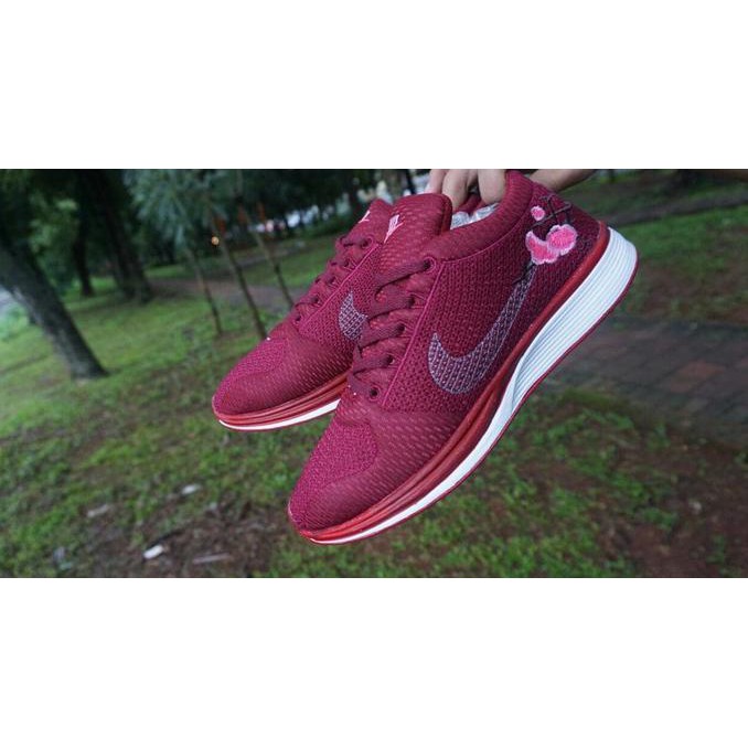 PROMO Nike Flyknit Racer size 36 - 40 sepatu wanita gym olahraga lari sport - Hitam, 36