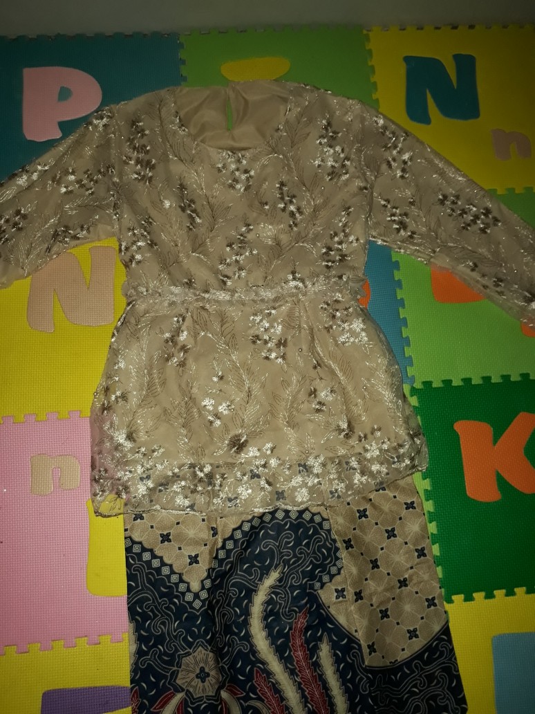 (spesial Mega Sale) Nayaka Batik - Batik Couple Nadira Tile | Couple Batik Dellia | Kebaya Couple