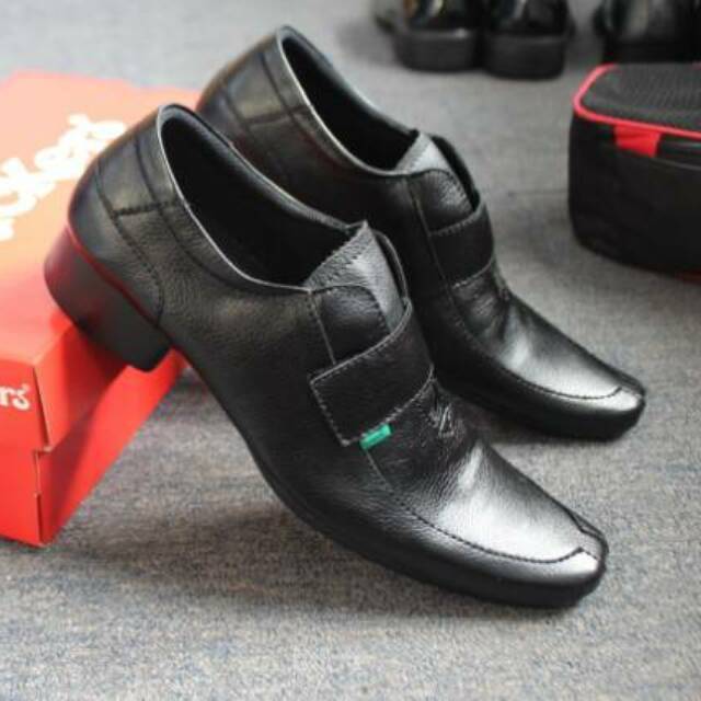 Sepatu Pantofel Santai Kasual Kerja Kuliah Pria Cowok Men Laces D