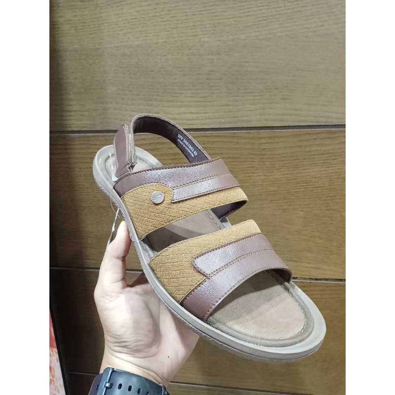 Sepatu sandal watchout