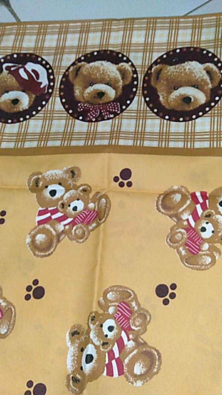 Sarung Bantal Dan Guling Karakter Lucu