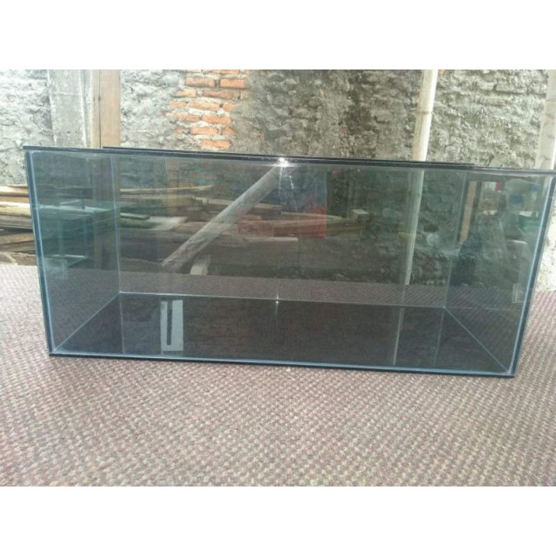Aquarium kaca hitam 60x30x35
