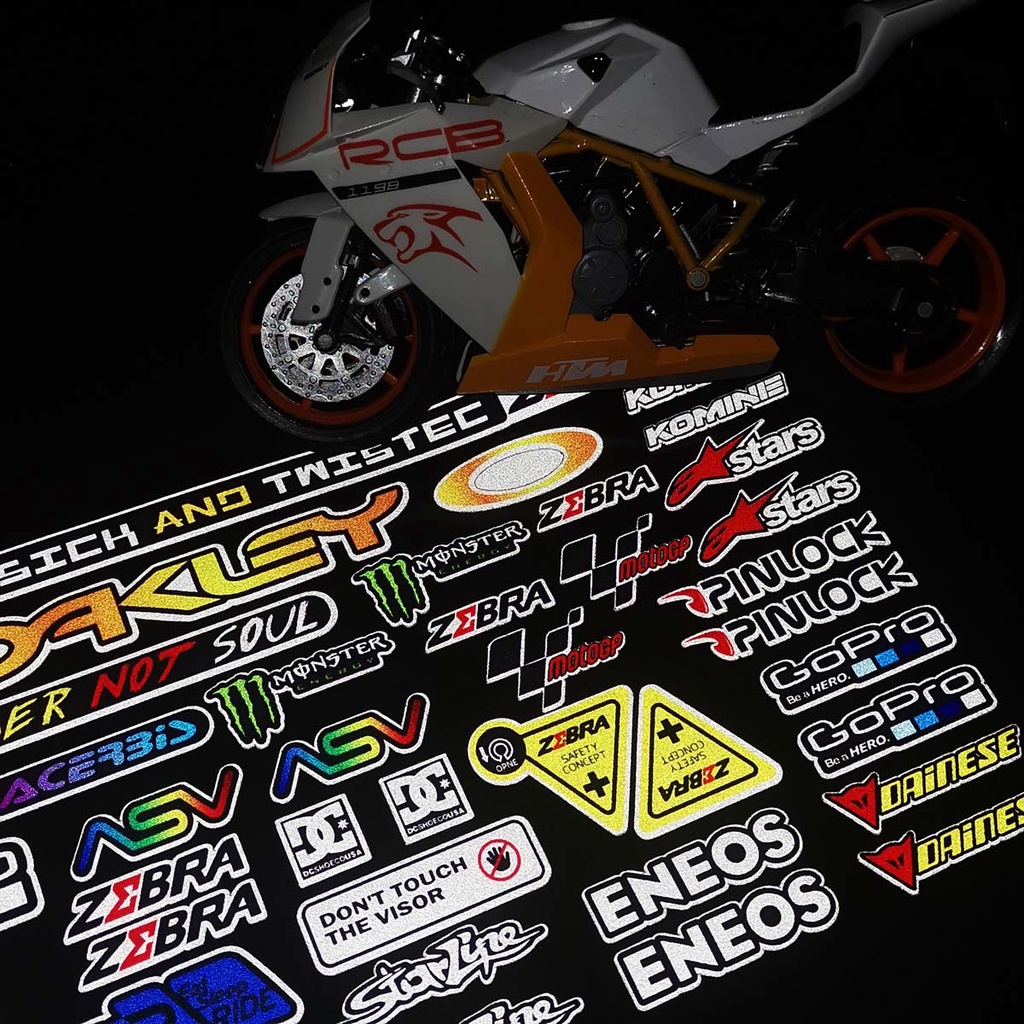 Stiker Vinyl Reflektif EVO Untuk Helm Motormobil