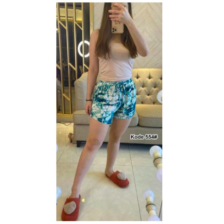 Vansha Margaretta - 554#Celana Pendek Motif Tiedye