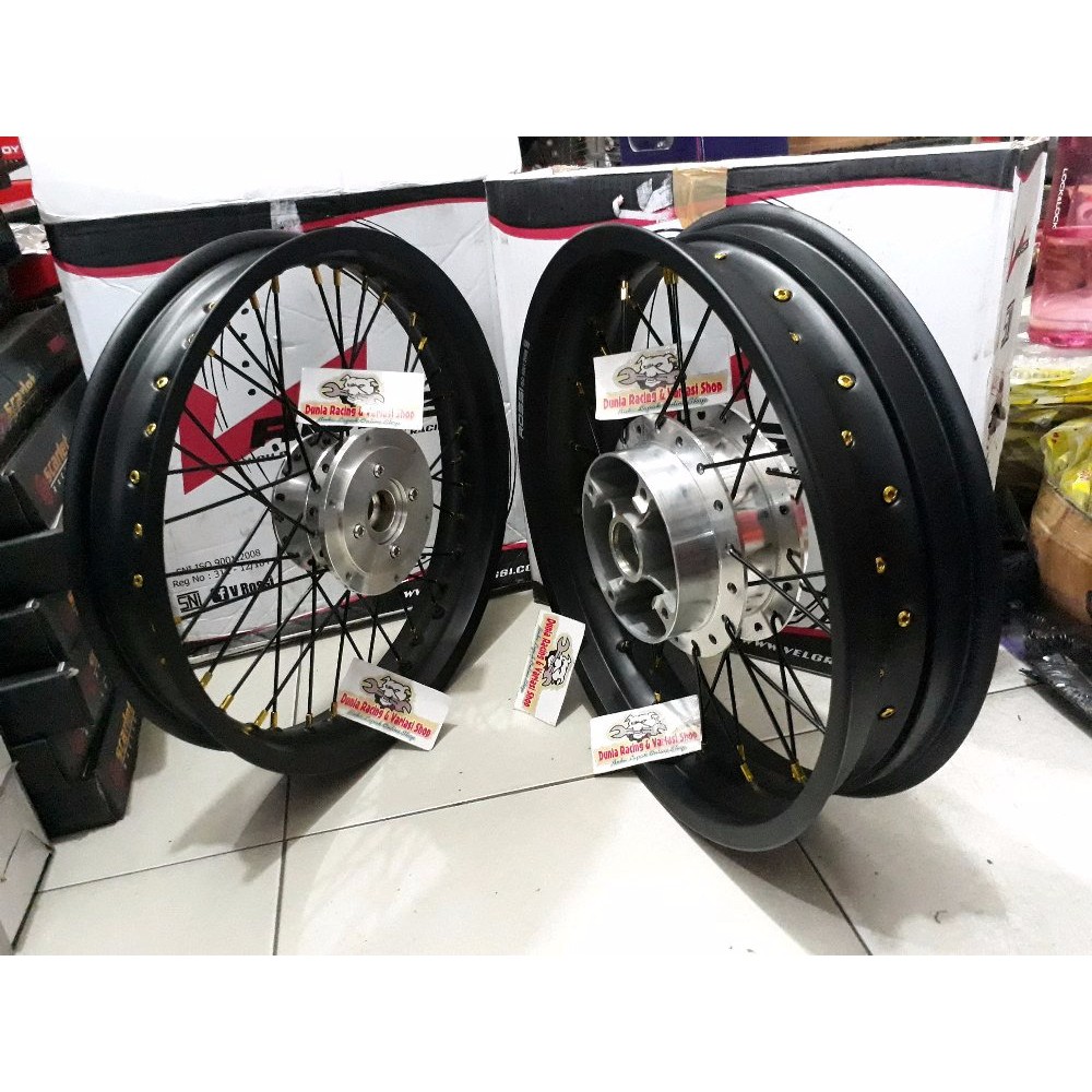 Sepaket Velg Tapak Lebar Vixion New Vixion Old Mx King Tromol Jari