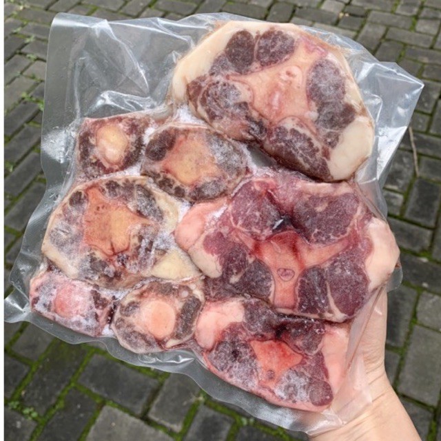 

OXTAIL 500 gram - buntut sapi impor dan lokal