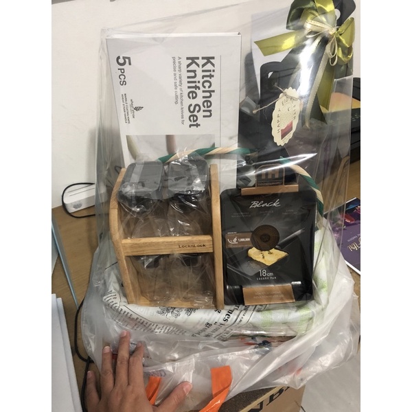 

Parcel Hadiah / Lebaran / Natal