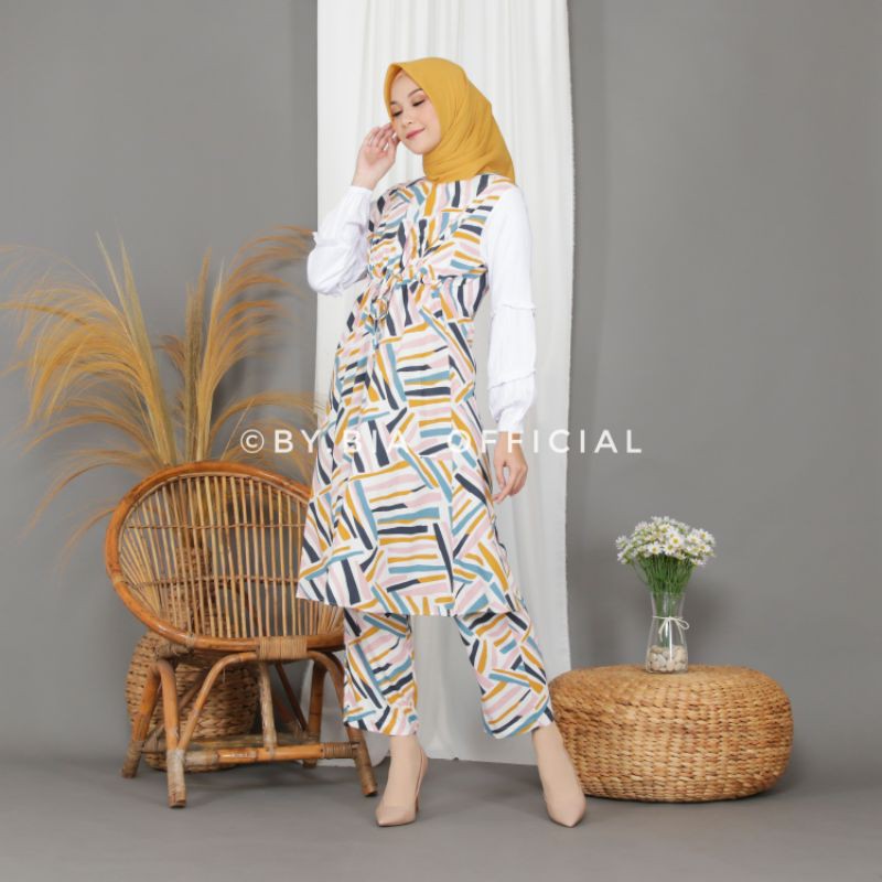 

Amara Set Pastel