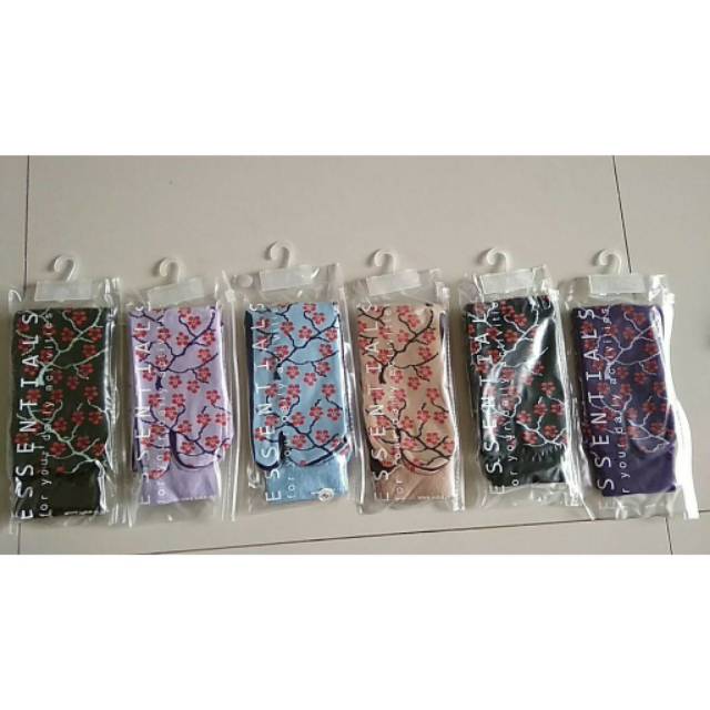 Soka Premium Essentials Sakura - Kaos kaki Jempol Motif Bunga