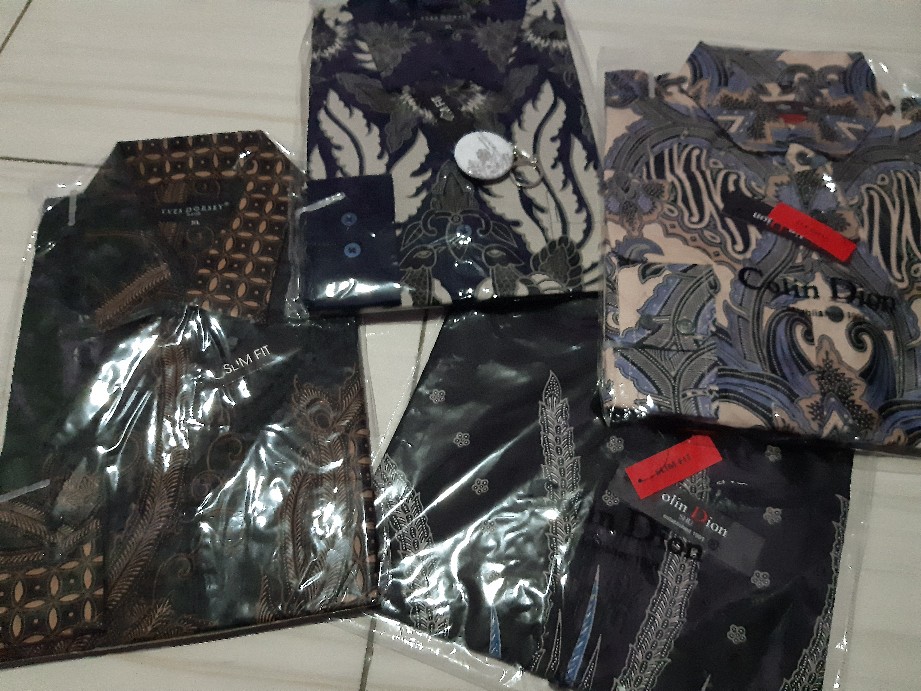 Kemeja Batik Pria Slimfit Modern Cbs