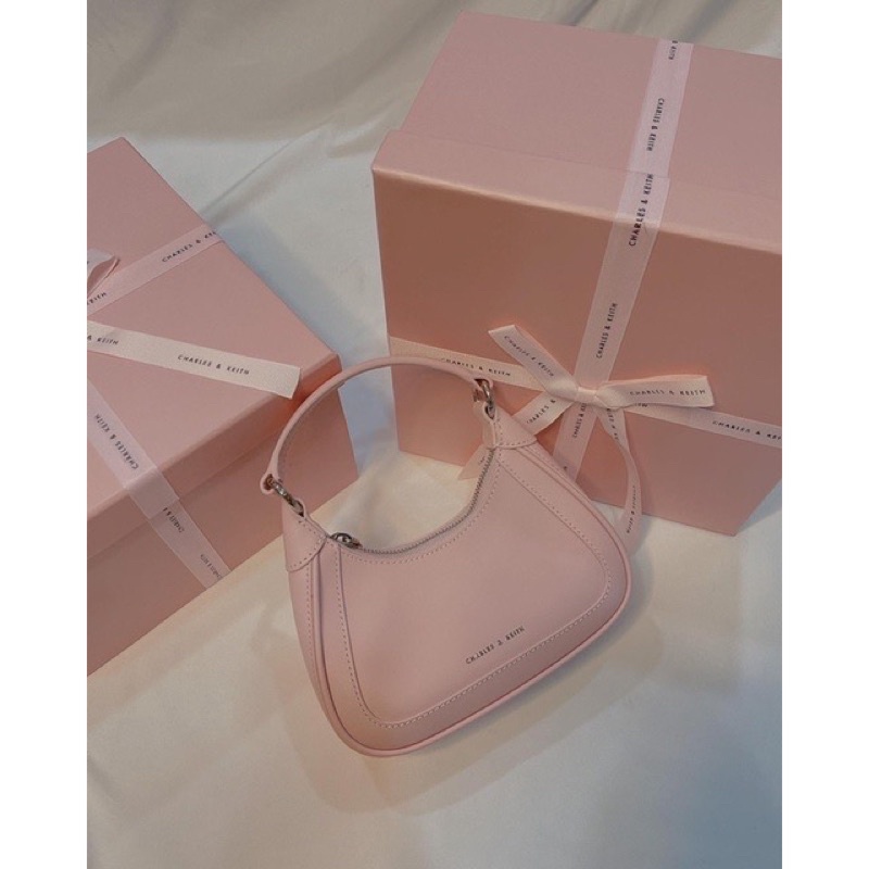Charles and Keith New Gift Set Love Selempang Terbaru Shoulder bag Sling Bag Tas Bahu Tas Wanita Mur