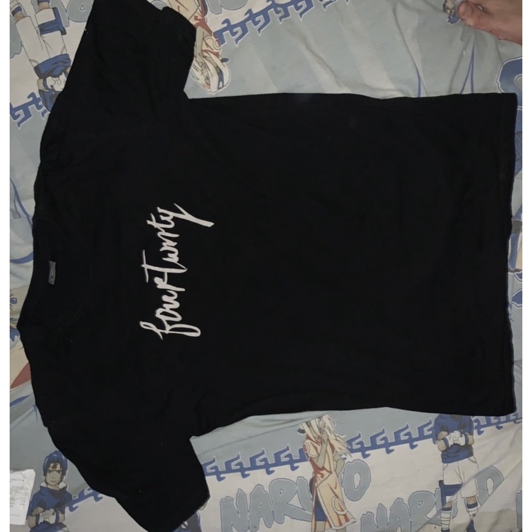 fourtwnty merchandise t-shirt