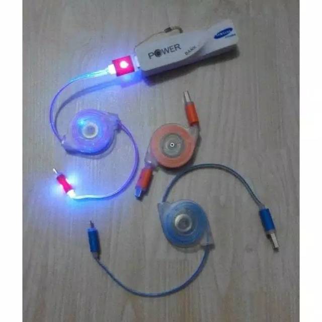 Kabel data tarik LED