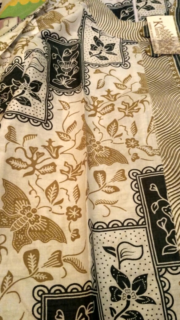 Batik Wanita Kekinian Fatima Dianara Tunik Batik Kombinasi