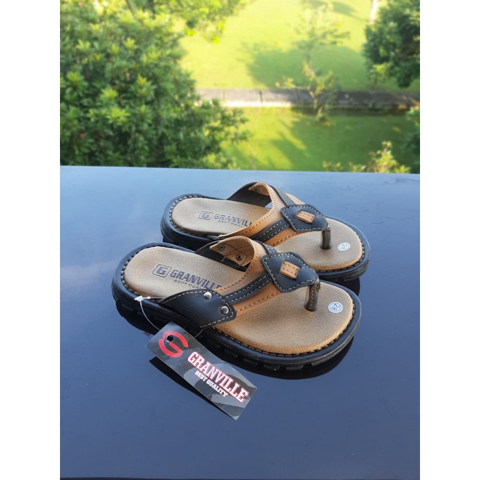 VINANDOZ SDLD02B Sandal kulit PU Laki Laki - Sol Karet Anti Slip