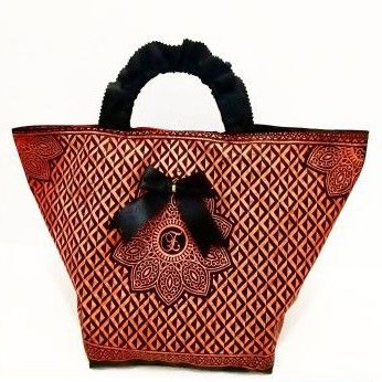 

Tas hajatan batik spund bond mewah 22(0216)