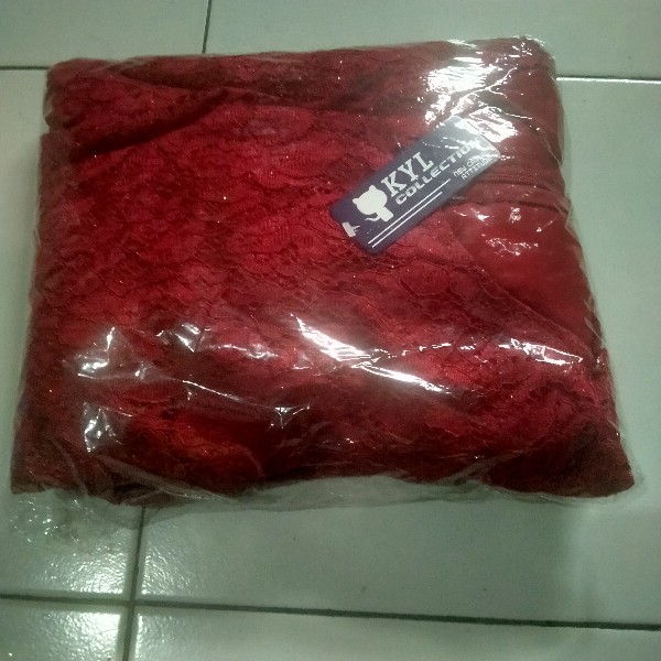 (best Seller) Set Safitri Kebaya Adelia Premium + Rok Batik + Brukat Tebal+ Ada Real Pict !