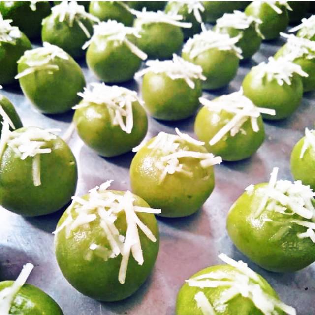 

Nastar premium selai apel toping keju