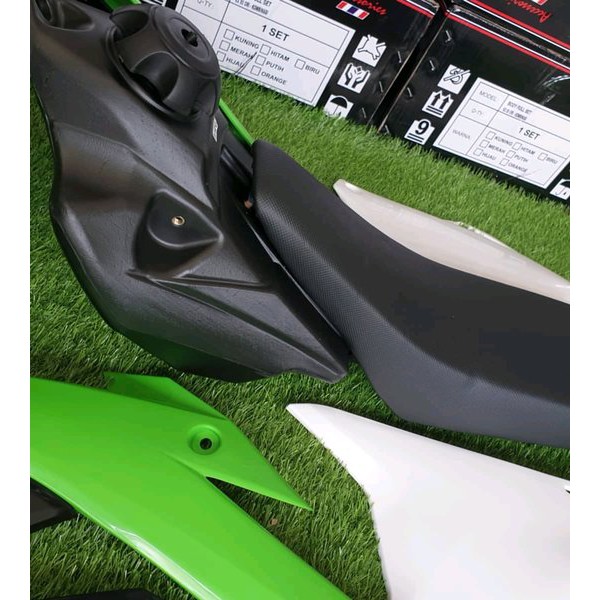 super seler BODY SET KX 85 MERK MILAN. XCROSSBONE ACERBIS YZ85 BEBEK MODIF STANDAR JUPITER Z TRAIL