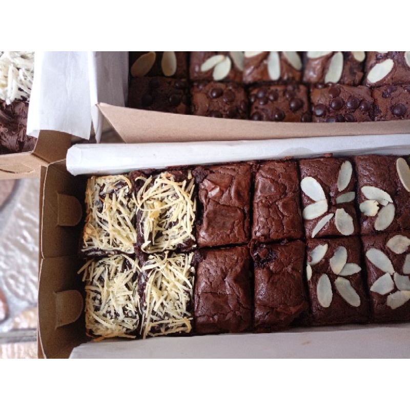 

fudgy brownies/ brownies panggang/brownies crunchy