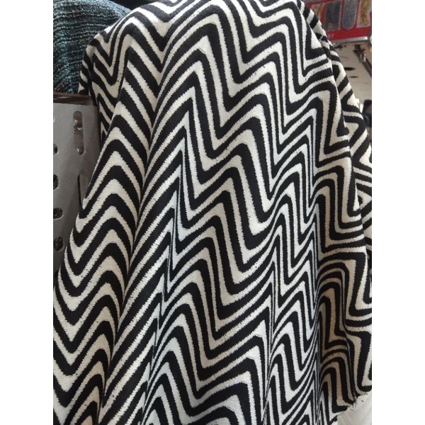 kain/bahan wool street motip zebra