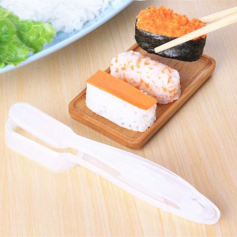 Cetakan Sushi / Bola Nasi / Bento Model Tekan Tangan Gaya Jepang Untuk Alat Dapur