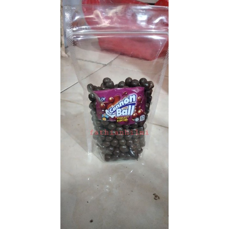 

coklat conan ball 300gr
