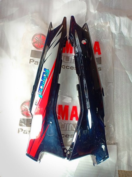 Cover Body Bodi Belakang Yamaha Force1 Crypton F1Z Original Hitam Bodi bodi Force1 Crypton Asli Ori