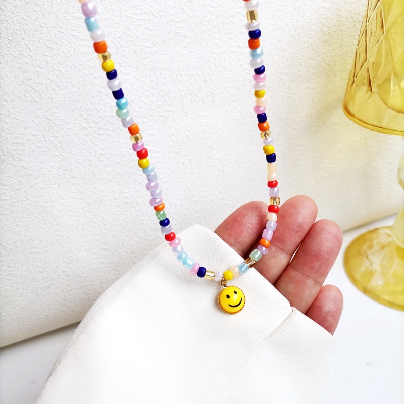 Kalung Rantai Klavikula Handmade Dengan Liontin Smiley Face Warna-Warni