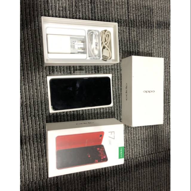 Oppo f7 second bekas red mulus 4/64 4 RAM 64 GB